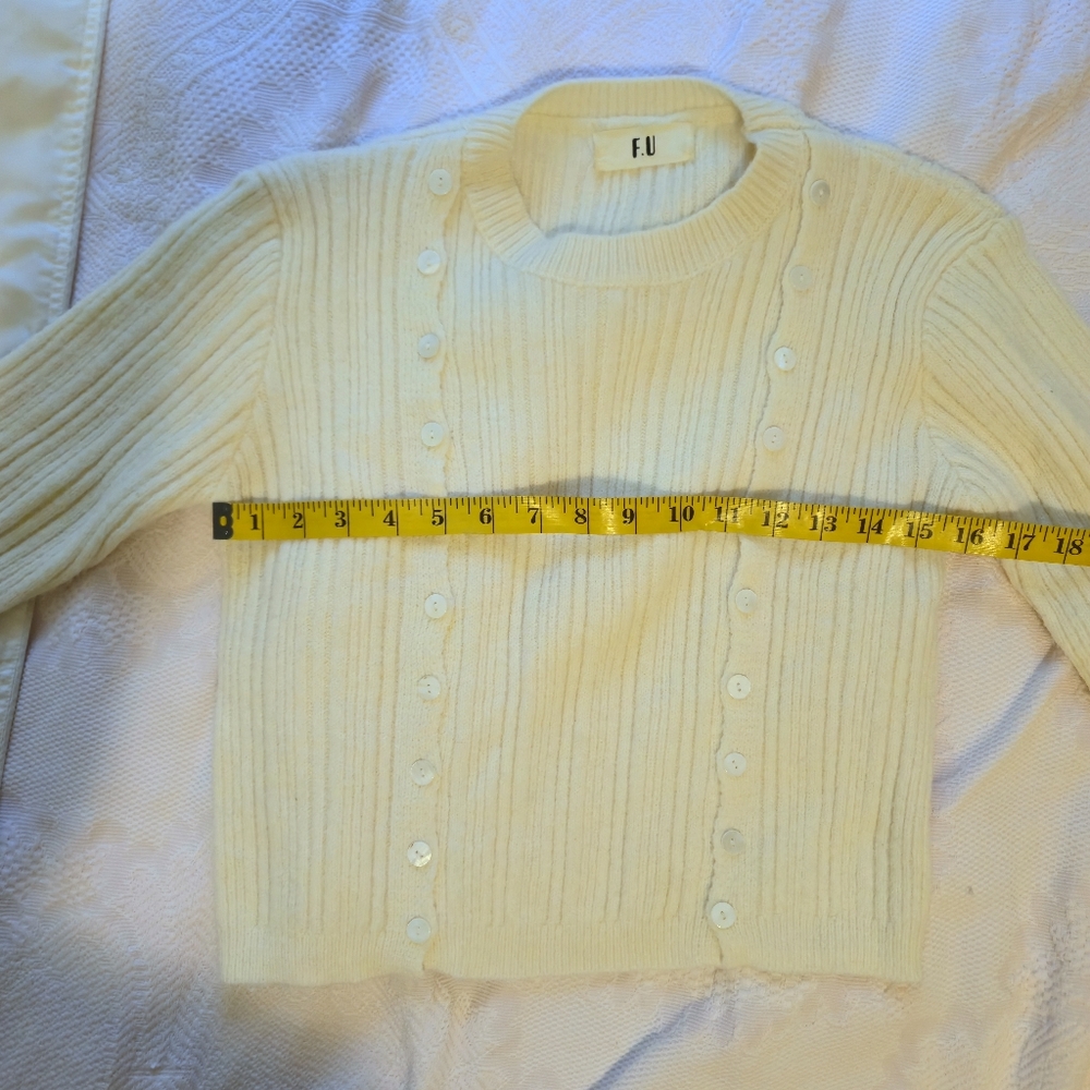 YesStyle Cream Cardigan Sweater Ribbed Knit w/ Buttons Korean Style One Size - Picture 6 of 7